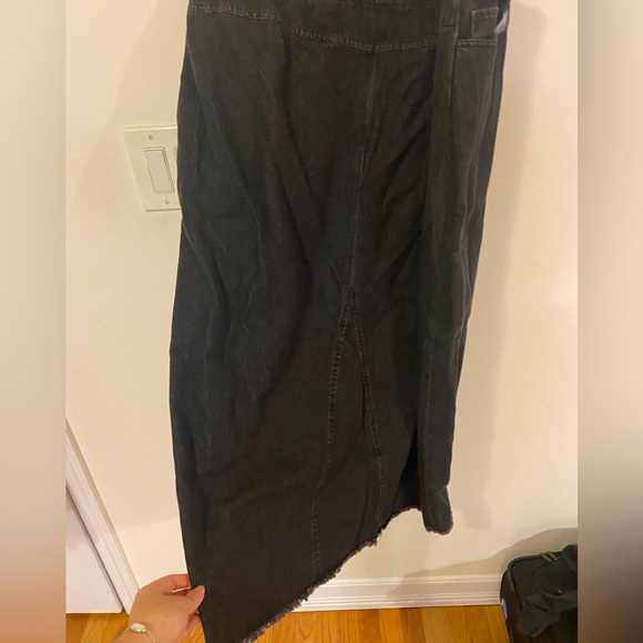 Black distressed fringed denim skirt - Picture 5 of 6